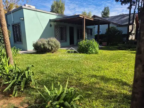 VENTA CASA BARRIO PARQUE SAKURA CALLE MISTRAL 400