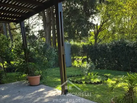 VENTA CASA BARRIO PARQUE SAKURA CALLE MISTRAL 400