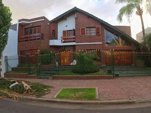 Casa - Venta - Argentina, RAMOS MEJIA - BELGRANO  763