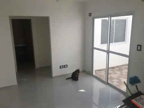 Depto Tipo Casa en Venta de 2 ambientes