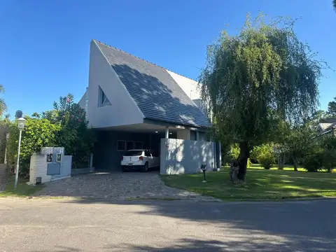 Venta de Casa en Boat Center, Tigre