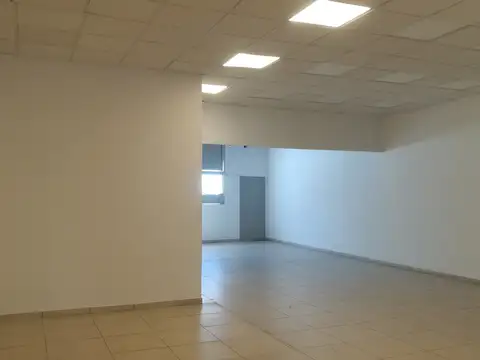 Local en Alquiler Via Púb.