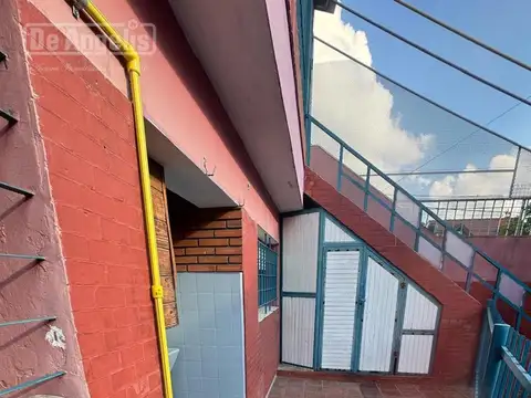 Depto Tipo Casa 3 ambientes con 1 baño