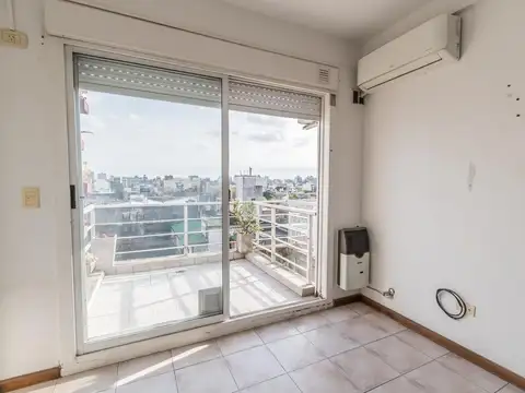 Departamento en Alquiler en Monte Castro, $ 600.000