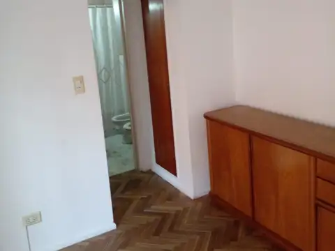 , J.Alvarez al 500,  2 Amb lat. v/abierta, a/ac  est t/balanc lav,  plac, bcón fcés.s