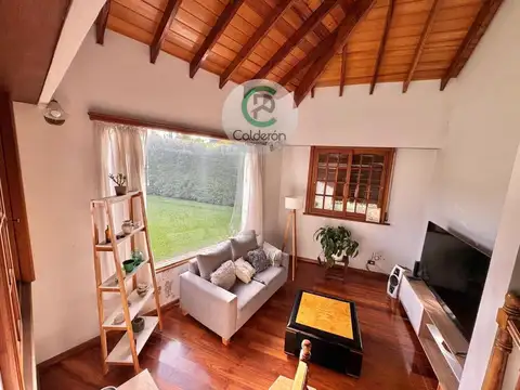 Casa 5 ambientes con 3 baños