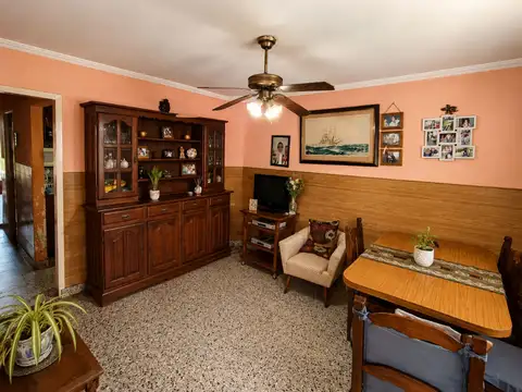 Casa en Venta en Burzaco, USD 100.000