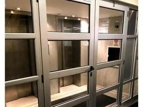 Oficina en Alquiler en Centro, USD 1.800