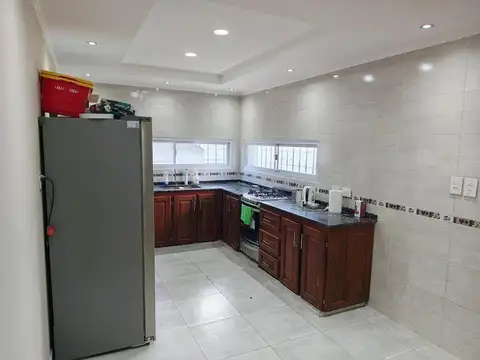 Casa en Venta en Granadero Baigorria, USD 150.000