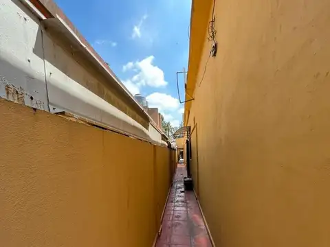 Pedriel 1300, Piso PB