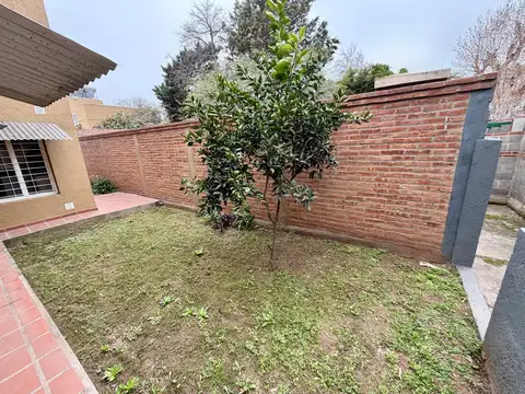 Alquiler en Complejo Cerrado en Arguello | Casa de 2 Dorms