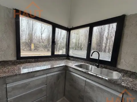 Casa en Alquiler en Neuquén, $ 2.400.000