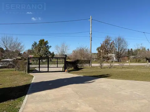 Casa en Venta con 4 cocheras