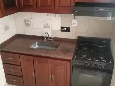 Depto Tipo Casa en Venta 60 años