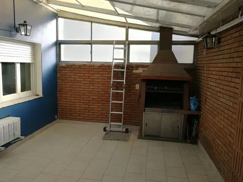 Depto Tipo Casa en Venta en Flores, USD 95.000