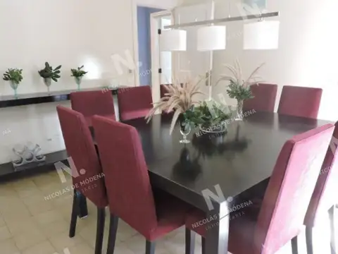 Casa 6 ambientes con 4 baños