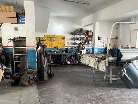 Local en Ingeniero Adolfo Sourdeaux