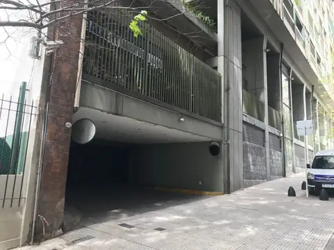 Venta | Cochera | Retiro - Centro | Suipacha y Arroyo