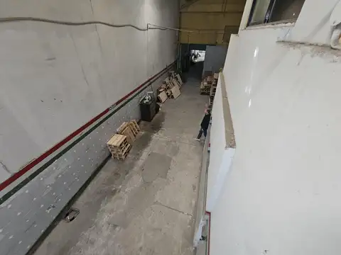 Galpon en Alquiler 45  mts Fondo