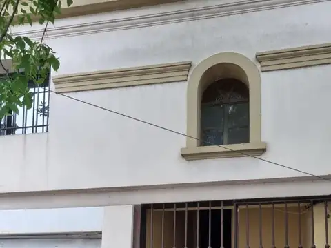 Departamento de 2 ambientes en alquiler en Quilmes centro.