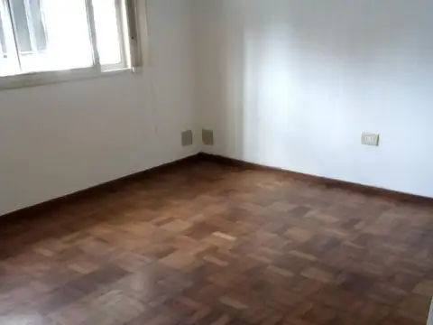 Juan B Justo 1400, Piso 00