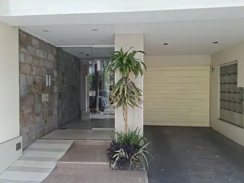 ROSALES 300, Piso 1
