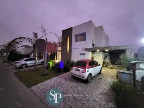 Casa Venta en Los Robles, La Cañada de Pilar