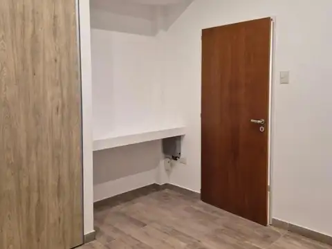 Casa en Lote Propio de 3 Ambientes en Villa del Parque