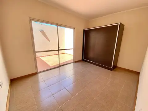 Departamento en Alquiler en Villa Gobernador Galvez, $ 450.000