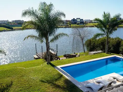 Casa en Venta de 5 dormitorios