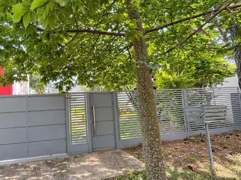 Casa 3 ambientes con 2 baños