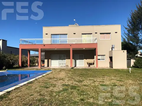 CASA EN ALQUILER TEMPORAL SANTA RITA