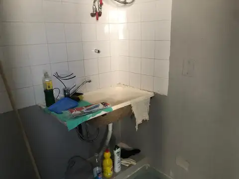 Oficina 3 ambientes con 2 baños