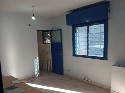 Galpon en Alquiler 10  mts Frente