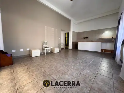Depto Tipo Casa en Venta de 5 ambientes