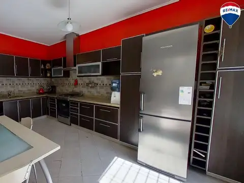 VENTA CASA VILLA SARMIENTO 6 AMBIENTES PERMUTA