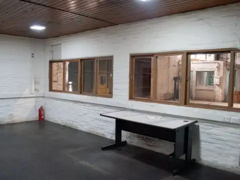 Galpon en Alquiler 40  mts Fondo