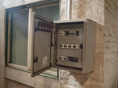 Circunvalación y Presidente Perón - Galpón 1.200 m²