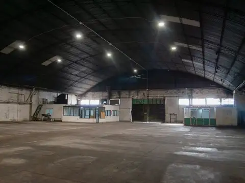 Circunvalación y Presidente Perón - Galpón 1.200 m²