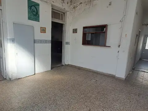 Casa 6 ambientes con 3 baños