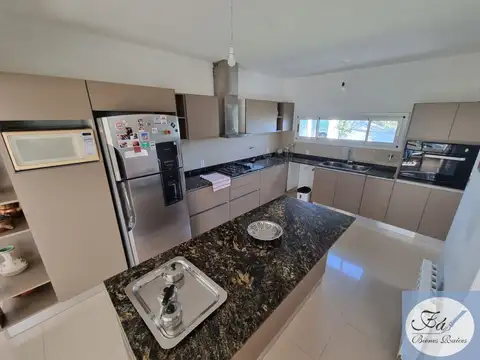 Casa en Venta en Juana Koslay, USD 260.000