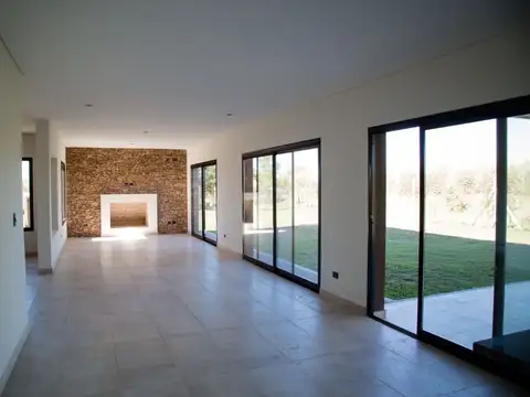 Casa en Venta en Belén de Escobar, USD 410.000