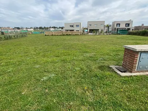 Venta de Terrenos Pilar del Este - Barrio Santa Lucia