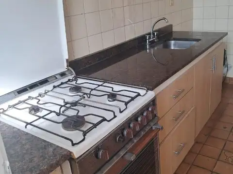 Profesor Aguer 5100, Piso 6°