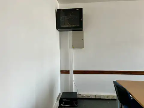 Tacuarí 100