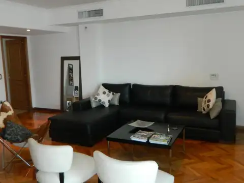 Departamento en Venta de 5 ambientes