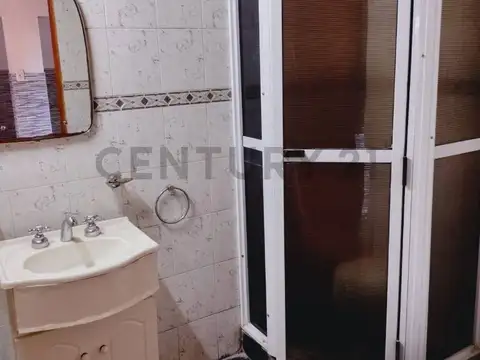 144 esquina 49 bis 100, Piso 0