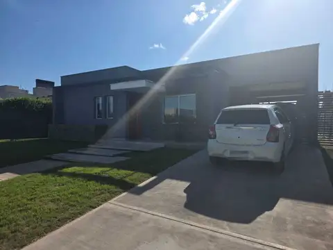 Calle Videla Castillo 2100