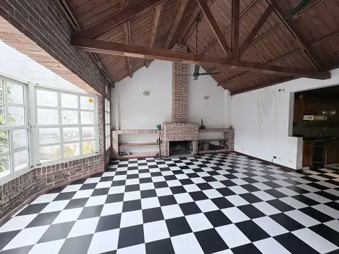 Casa en Alquiler en Nuestra Señora De Lourdes, $ 1.400.000