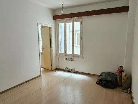 Billinghurst 1700 - Departamento a reciclar